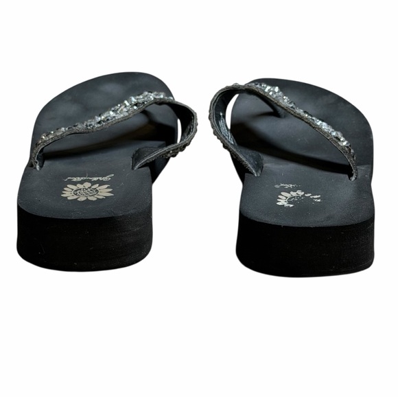 10/$25🦋 Yellow Box Jarvis Black & Silver Rhinestone Sandals - Size 7.5 - Picture 3 of 12